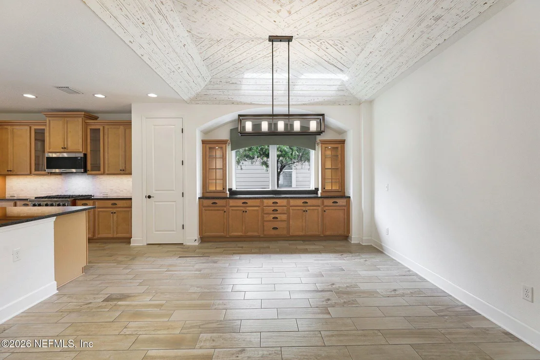 Photo of 122 PINE MANOR Drive