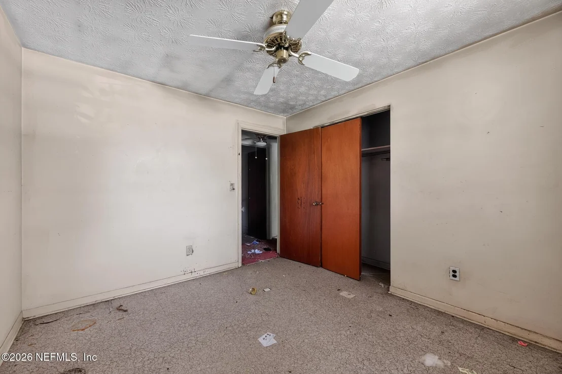 Photo of 4915 CHIVALRY Drive