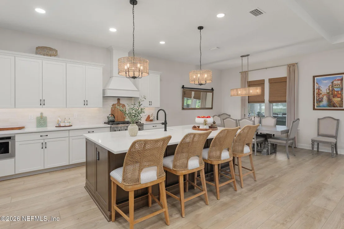 Photo of 431 PINE LEAF Drive