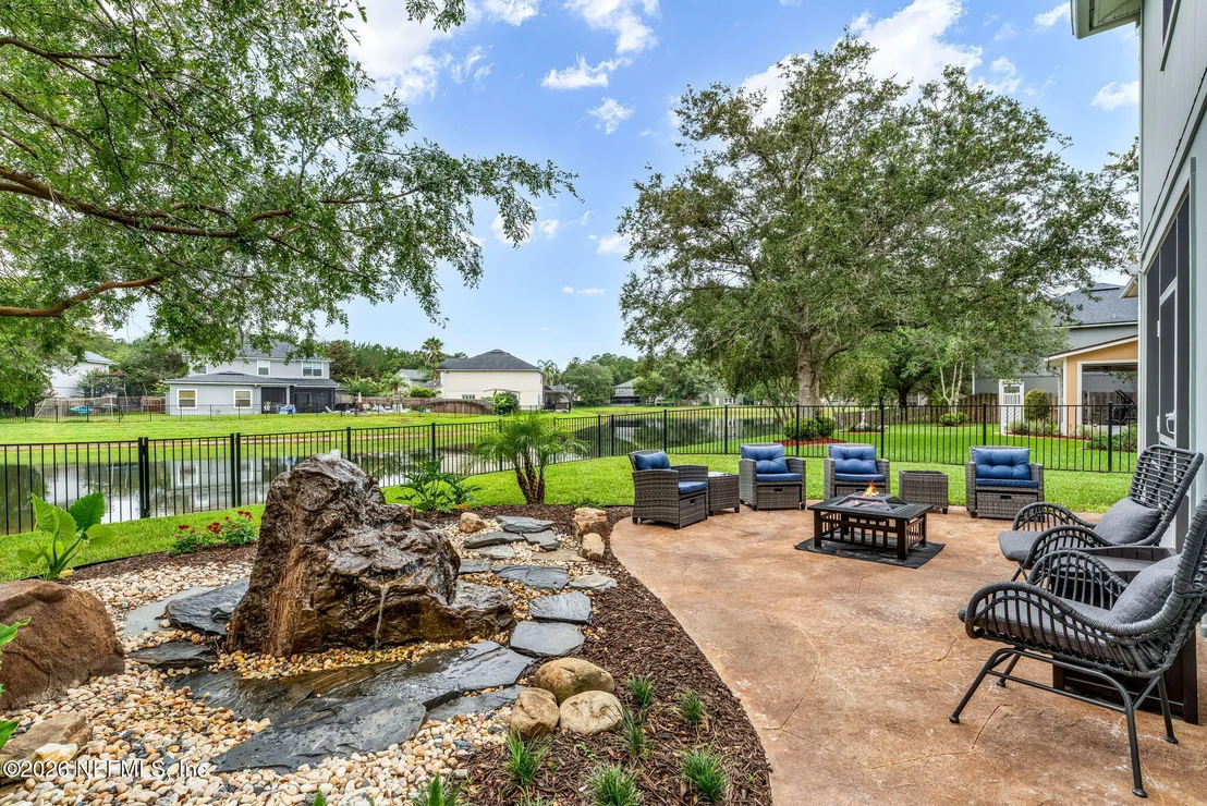 Photo of 1476 GREYFIELD Drive