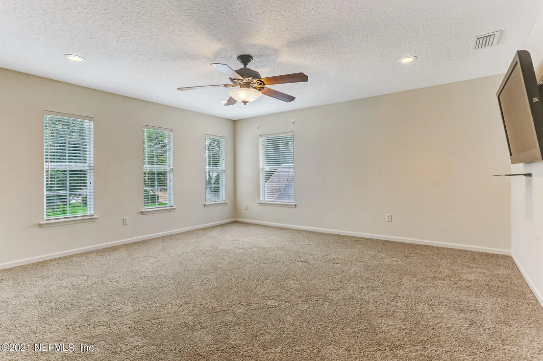 Photo of 1016 DUNSTABLE Lane