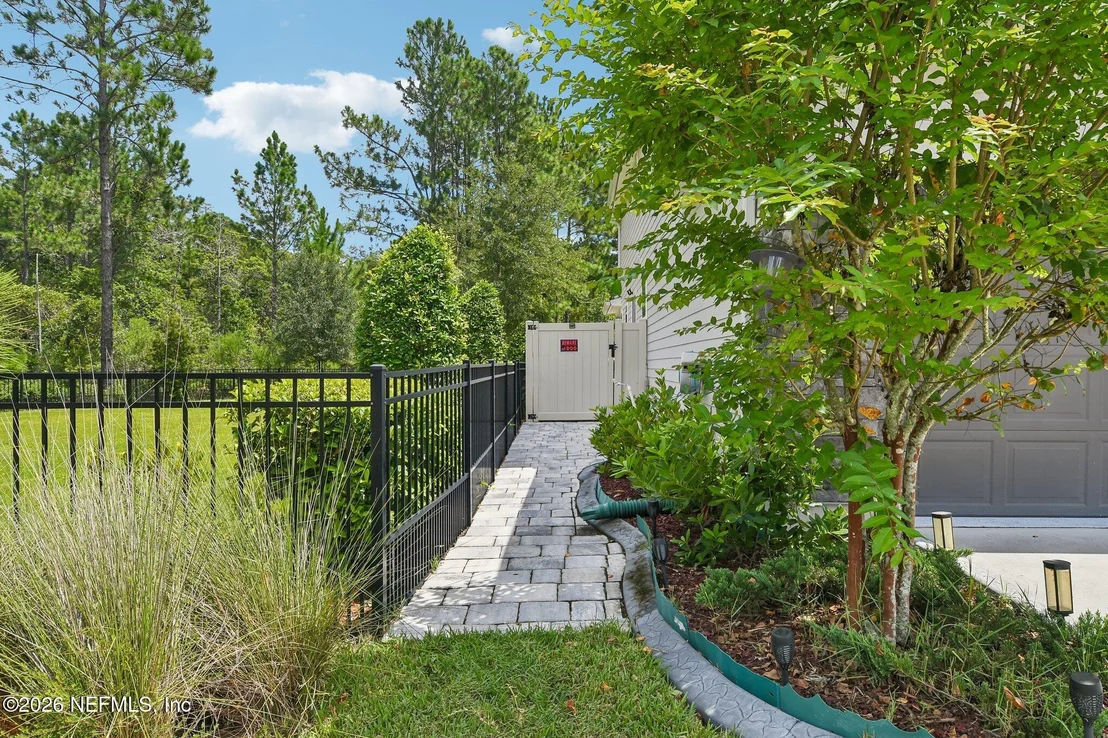 Photo of 8053 GUILD Way