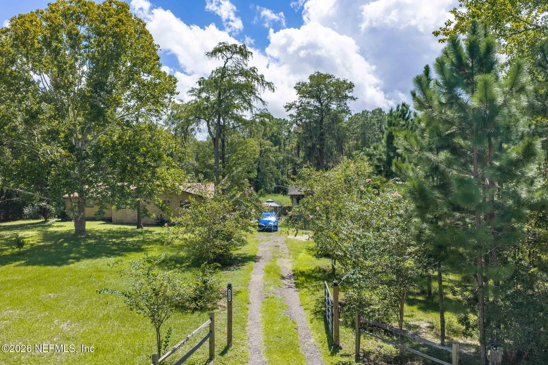 Photo of 9296 HIPPS Road
