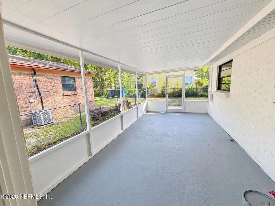 Photo of 4942 SPRING GLEN Road