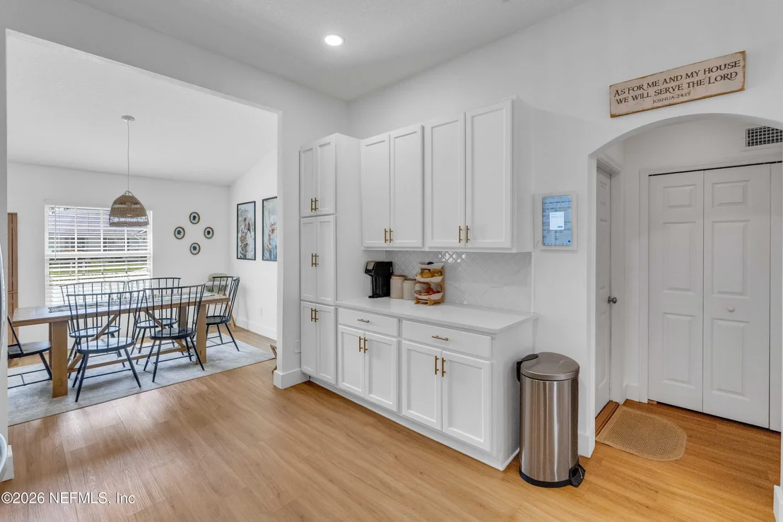 Photo of 9639 BEMBRIDGE MILL Drive