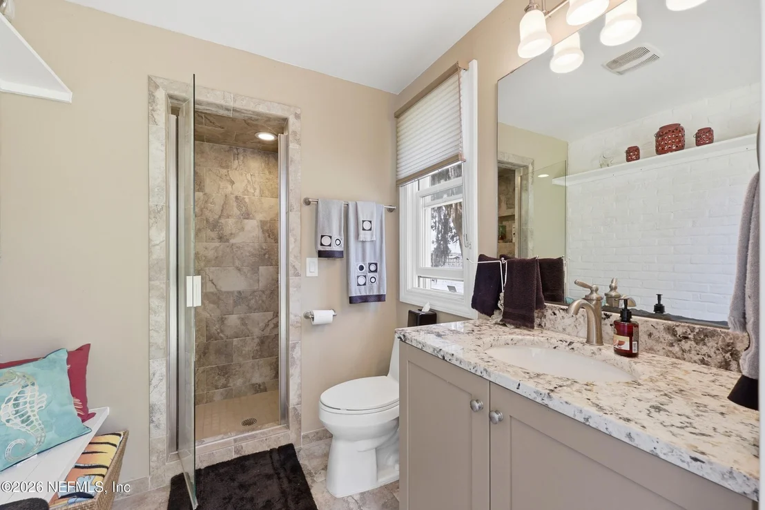 Photo of 13200 MANDARIN Road