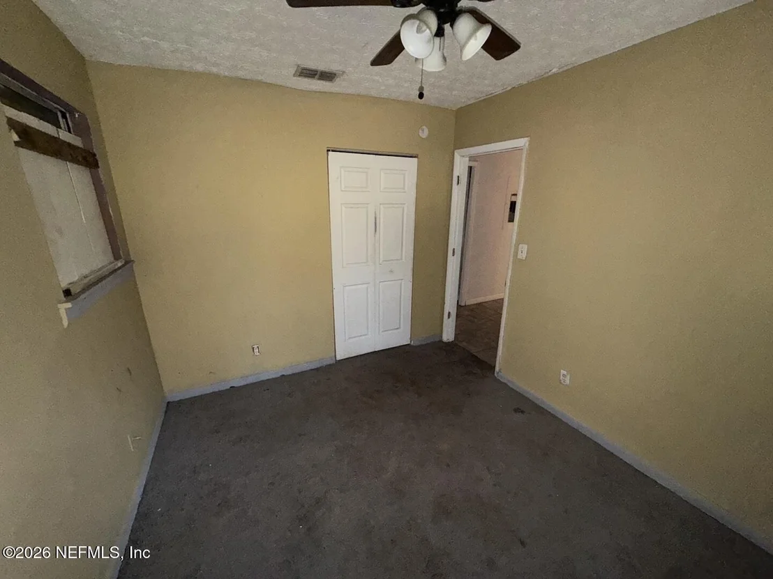 Photo of 6880 TINKERBELL Lane