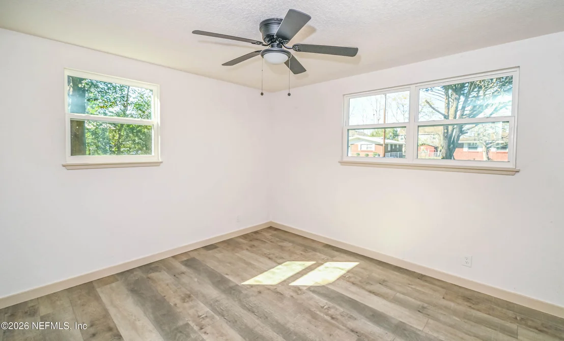 Photo of 406 BARBARA Circle