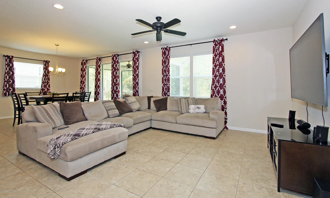 Photo of 399 PALISADE Drive