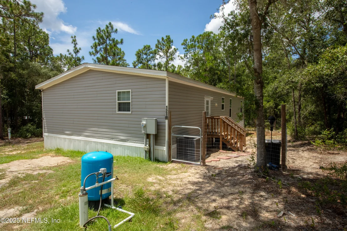Photo of 121 KENNY Lane