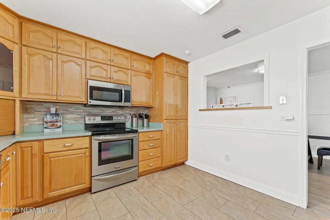 Photo of 8871 MANSON Circle