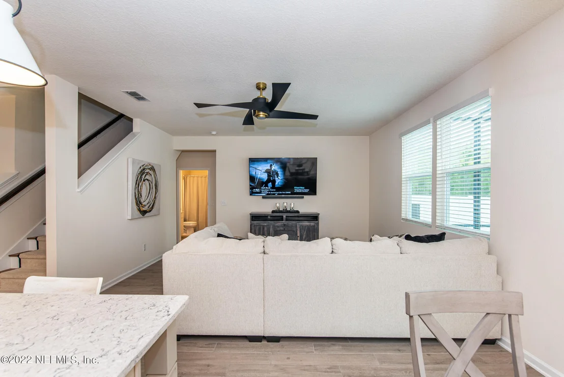 Photo of 237 CHASEWOOD Drive