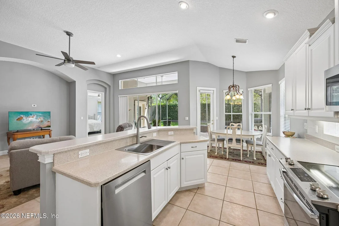 Photo of 208 ISLAND GREEN Drive