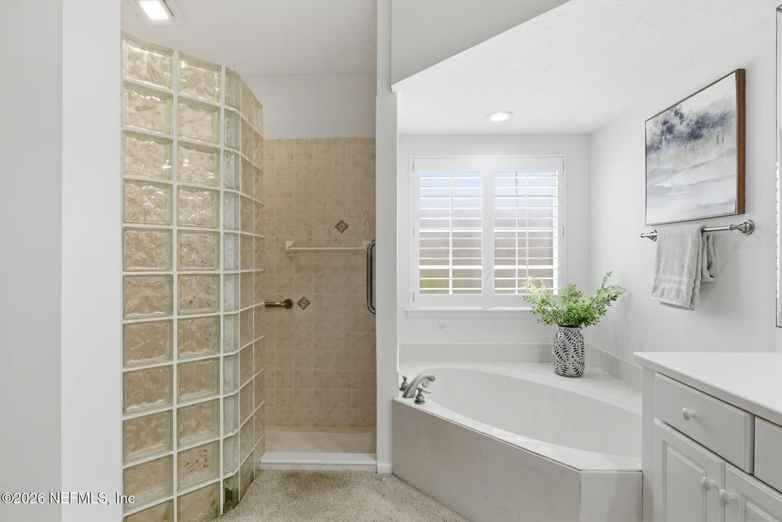 Photo of 332 MARSHSIDE Drive N