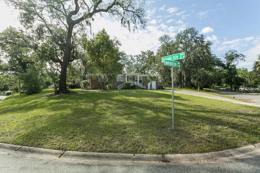 Photo of 8604 EMERALD ISLE Circle N