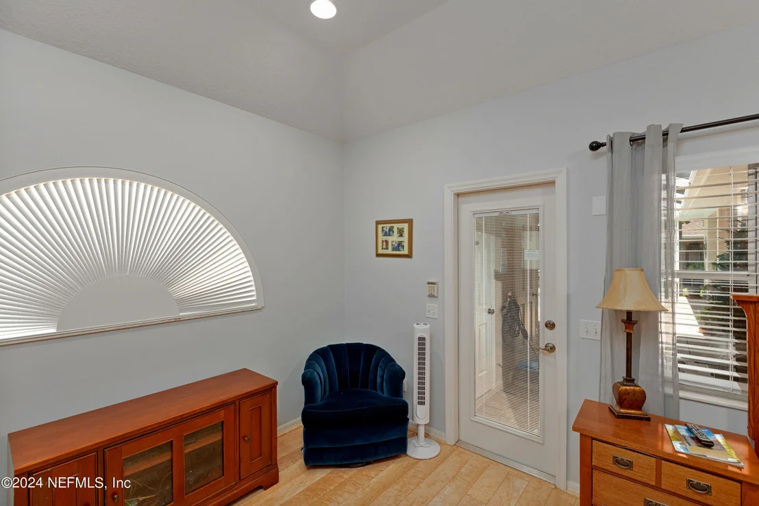 Photo of 4542 SE 3RD Place