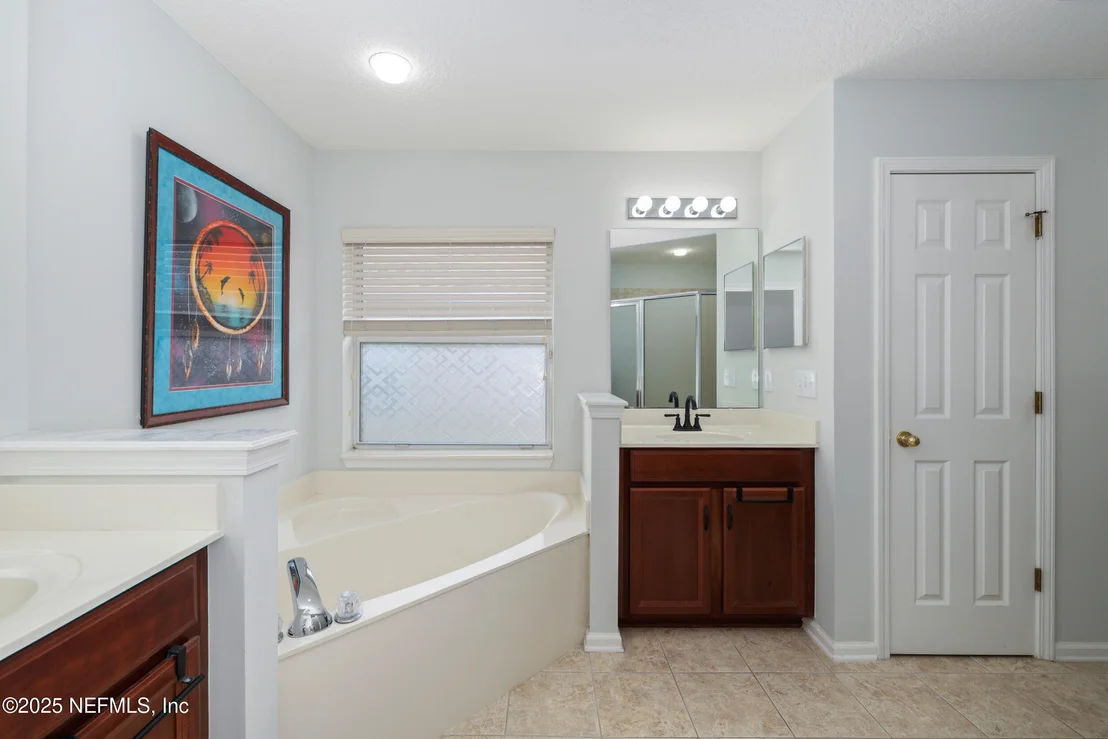 Photo of 408 LAKE MONROE Place