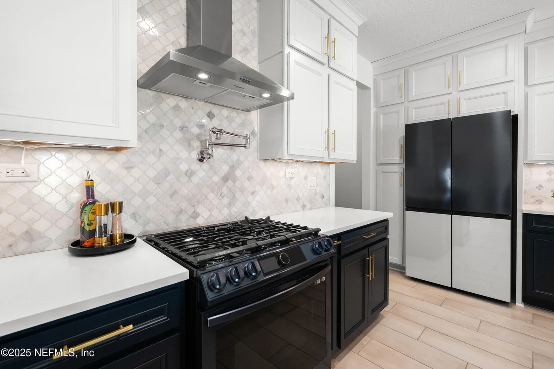 Photo of 230 MARQUESA Circle