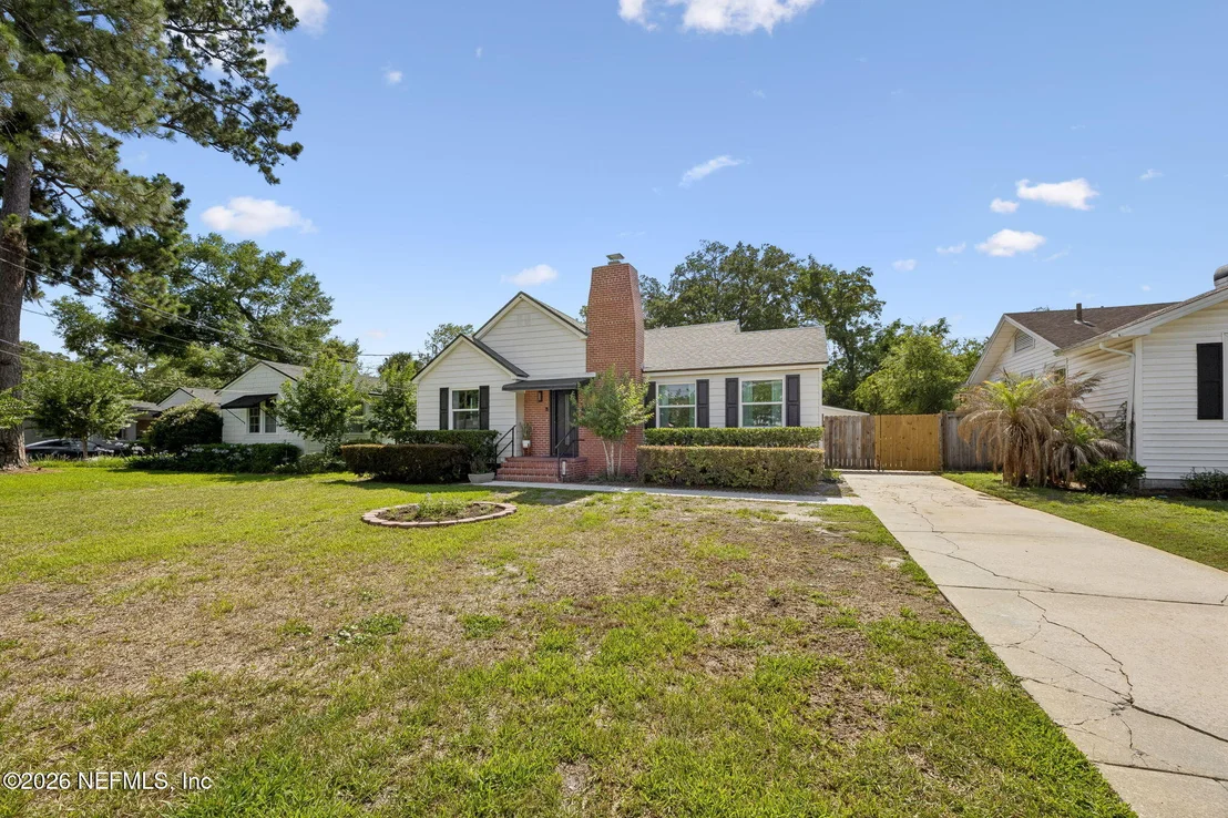 Photo of 1728 MAYVIEW Road