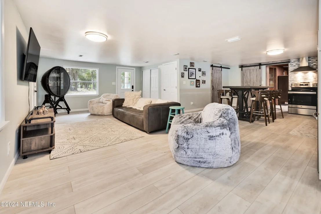 Photo of 334 N COUNTY ROAD 315