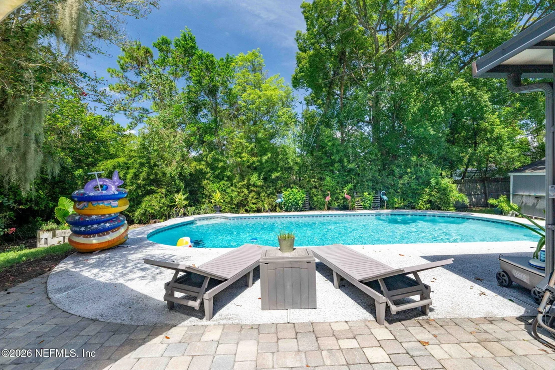 Photo of 8078 MACNAUGHTON Drive