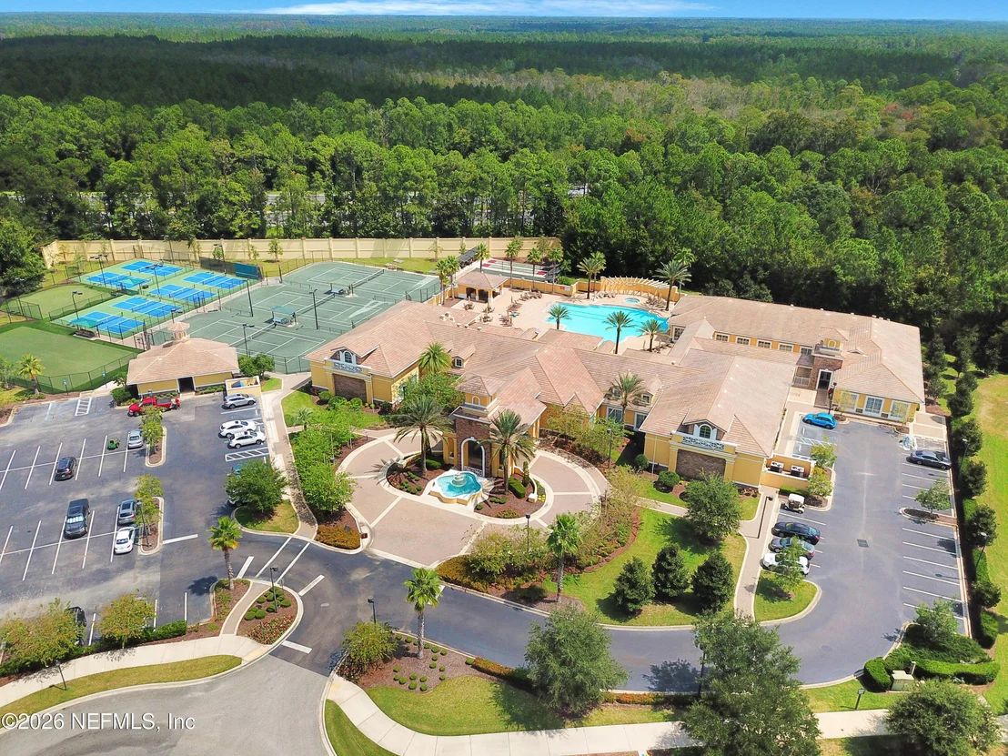 Photo of 1013 INVERNESS Drive