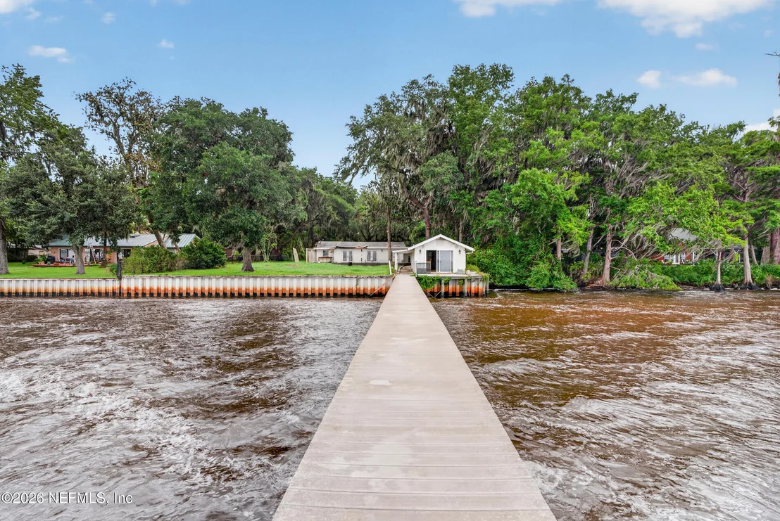 Photo of 7905 COLEE COVE Road
