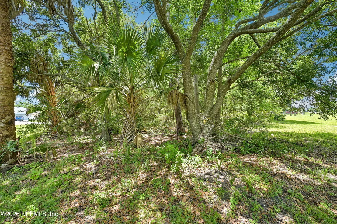 Photo of 4 BISCAYNE Place