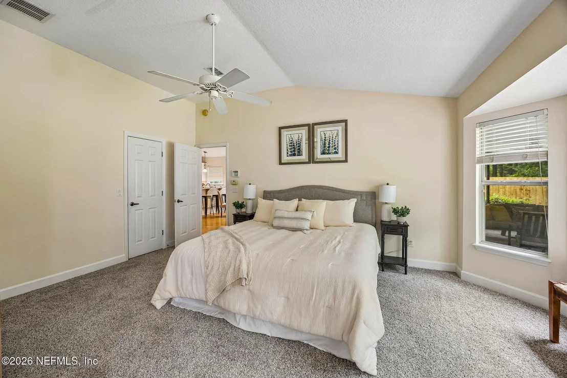 Photo of 556 REDBERRY Lane