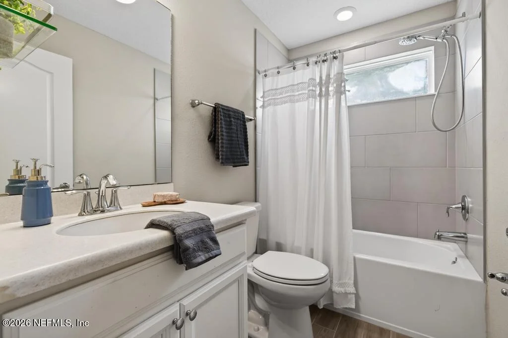 Photo of 383 SWEET OAK Way