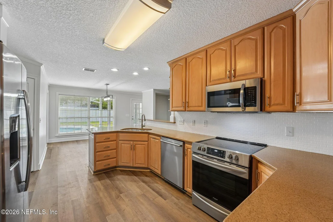 Photo of 1607 SHEFFIELD Place