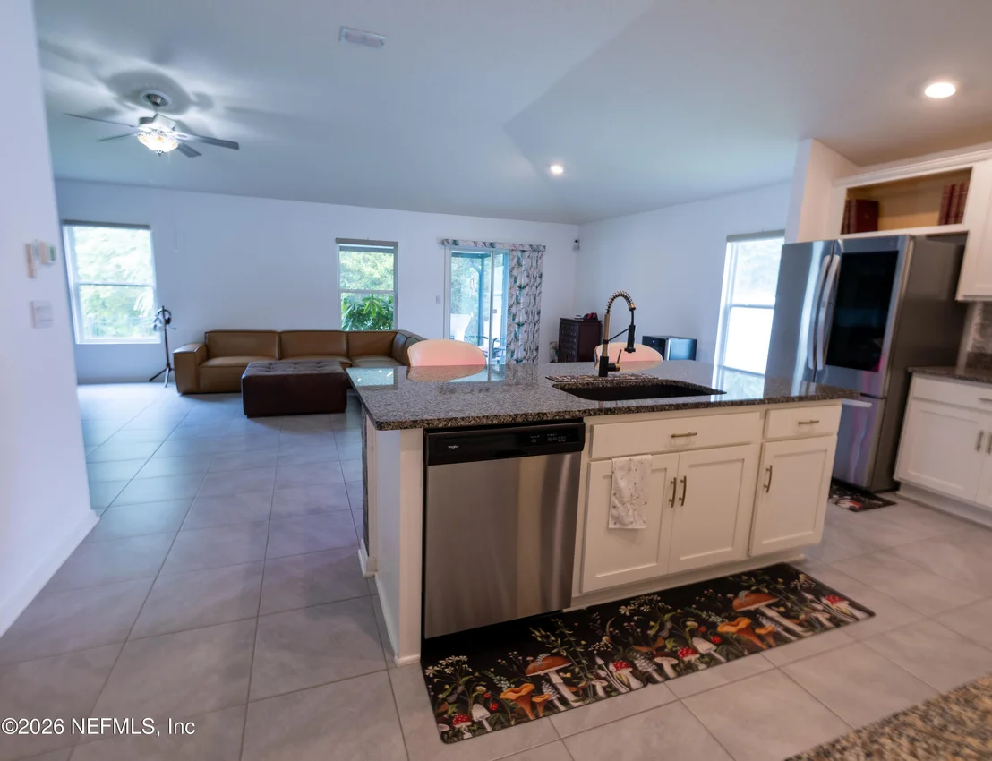 Photo of 68 OAKLEAF Way