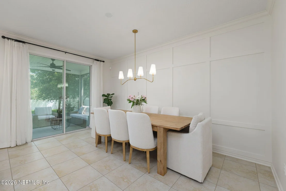 Photo of 389 SHETLAND Drive