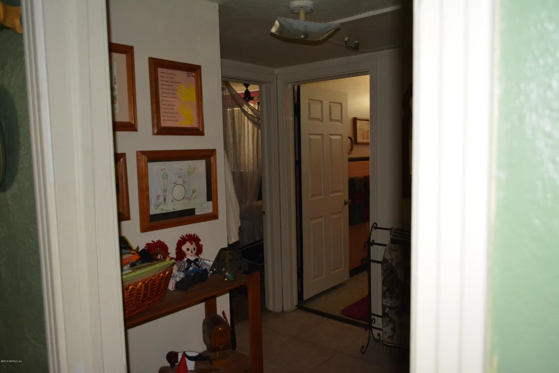 Photo of 428 LOGAN Avenue