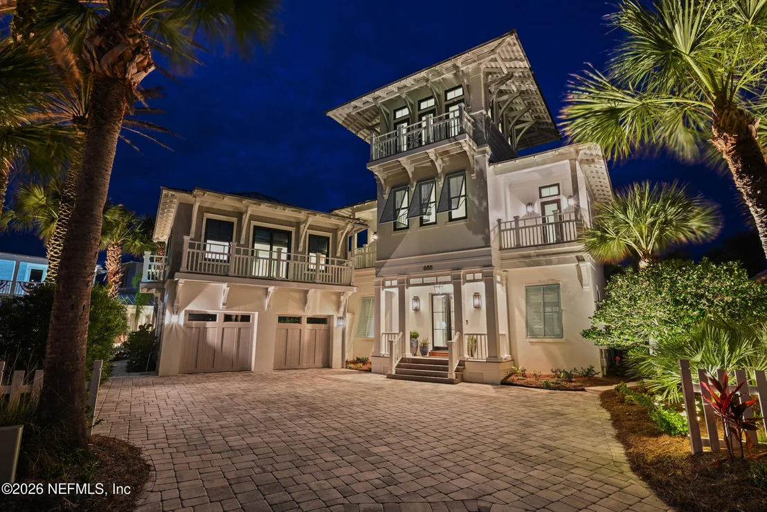 Photo of 688 OCEAN PALM Way