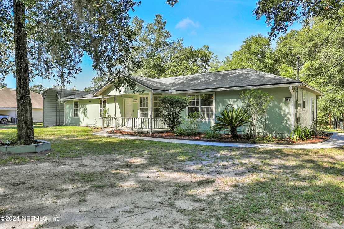 Photo of 2827 EAGLE POINT Road