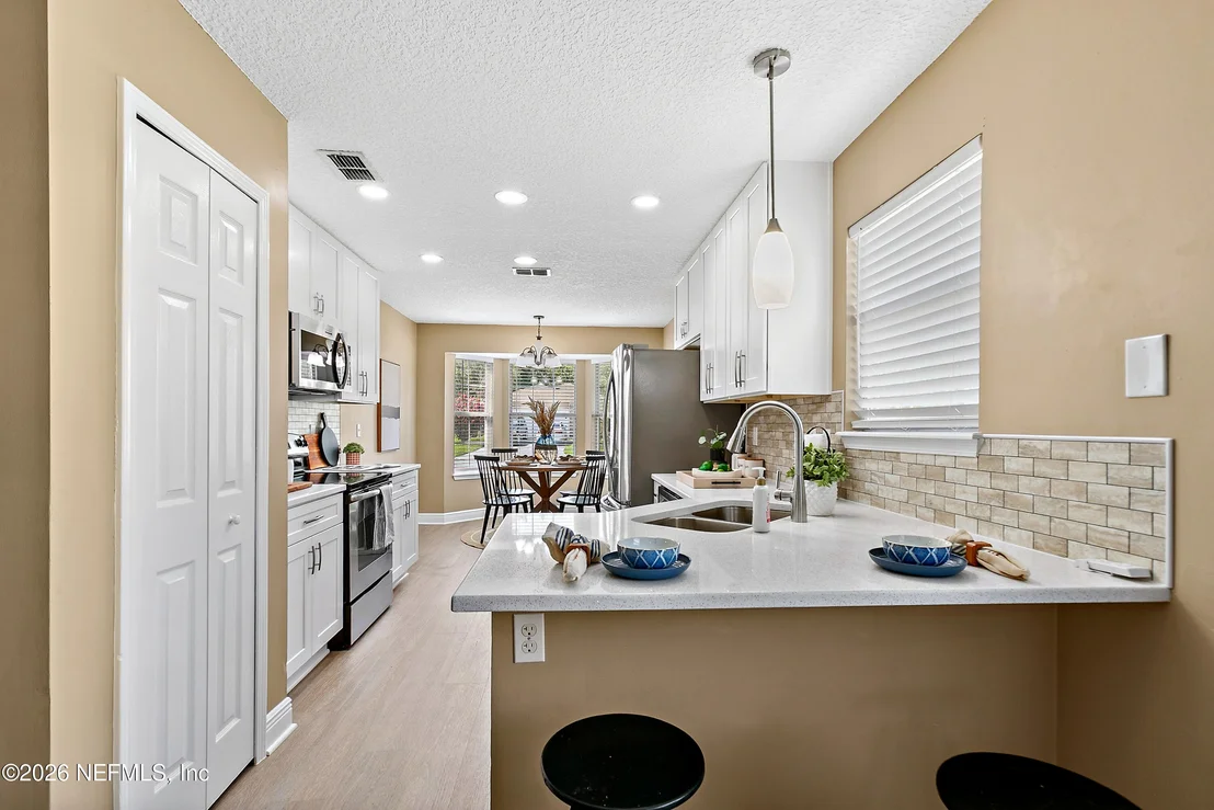 Photo of 3122 WAVERING Lane