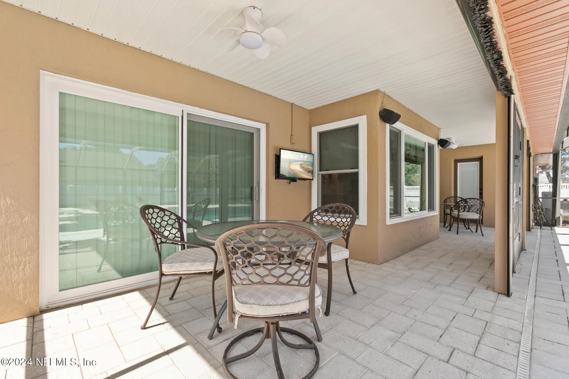 Photo of 800 LAPOMA Way