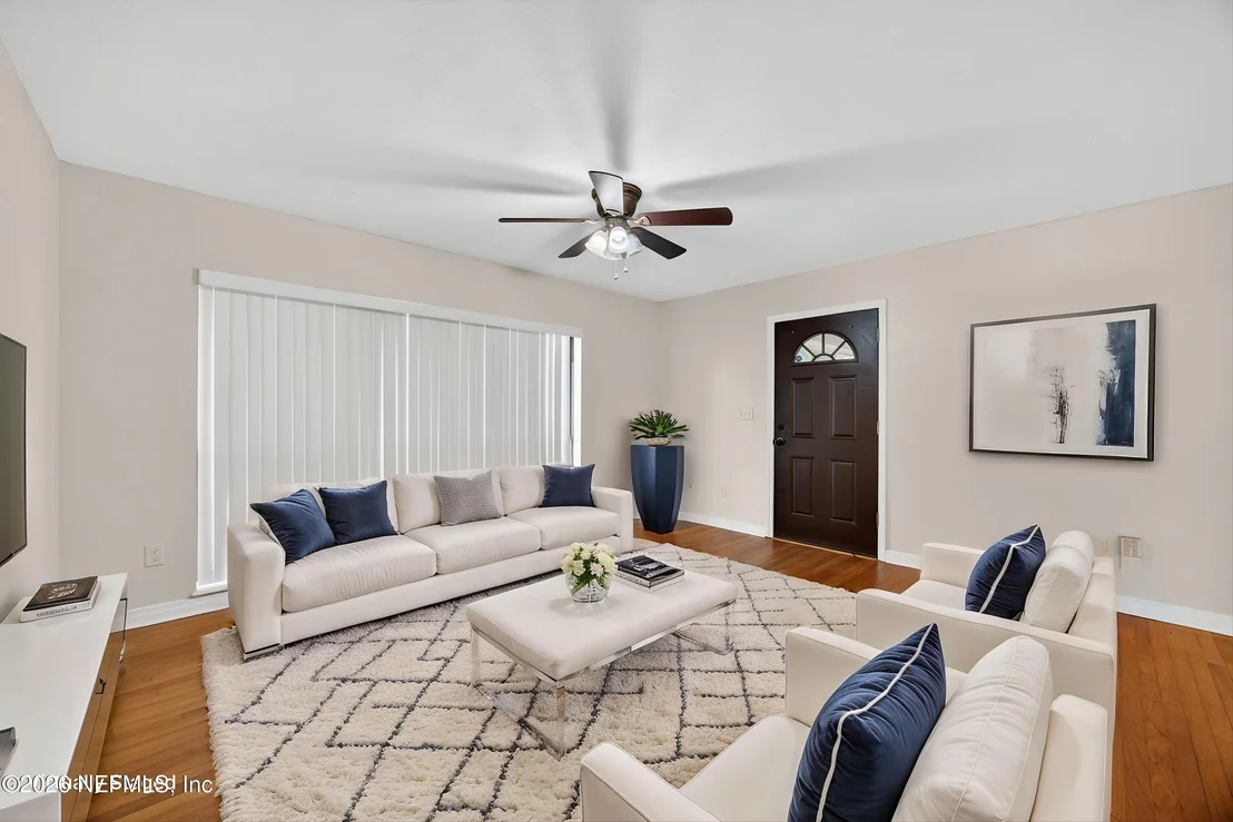Photo of 4231 RENDALE Drive N