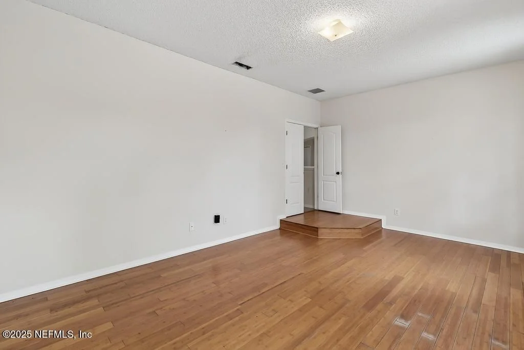 Photo of 12418 TROPIC Drive