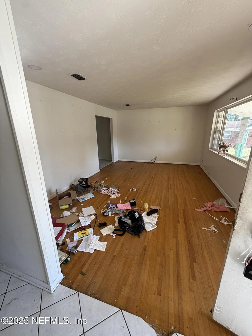 Photo of 5659 MAXINE Drive