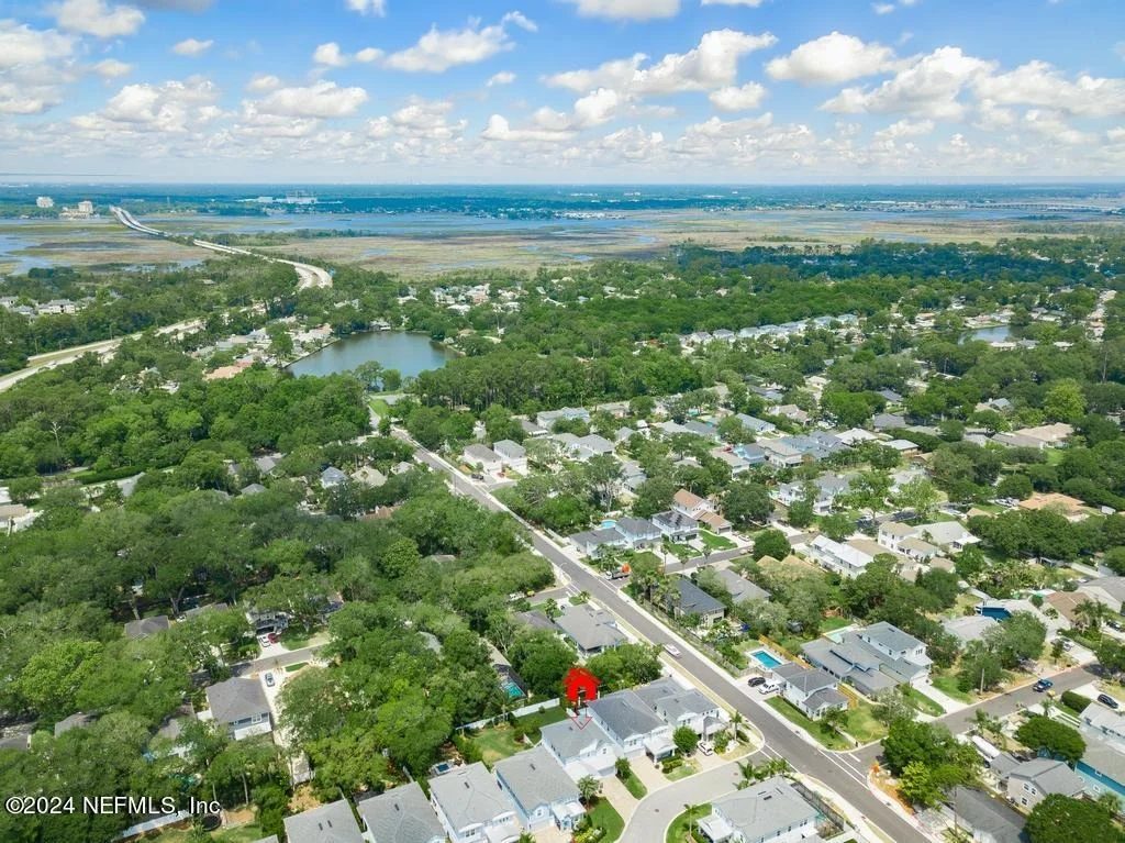 Photo of 4016 SEASIDE Drive E