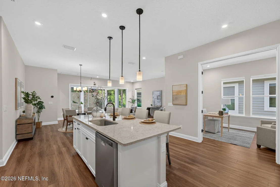 Photo of 186 LADYSLIPPER Drive