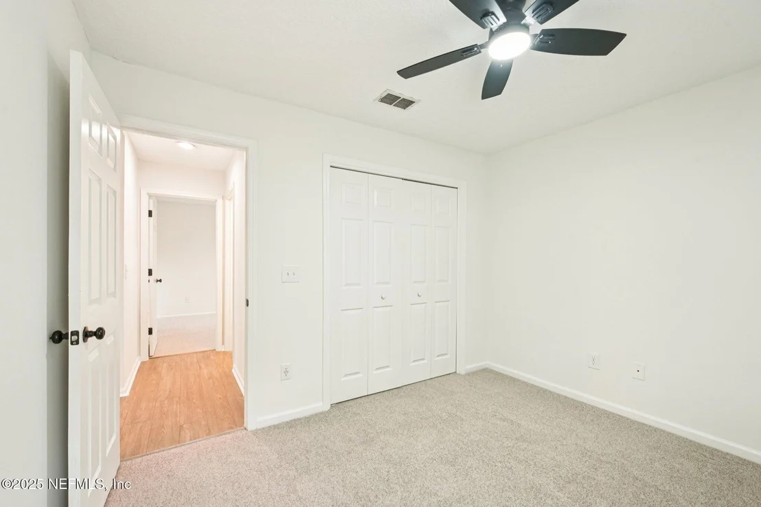 Photo of 8761 REDLEAF Court