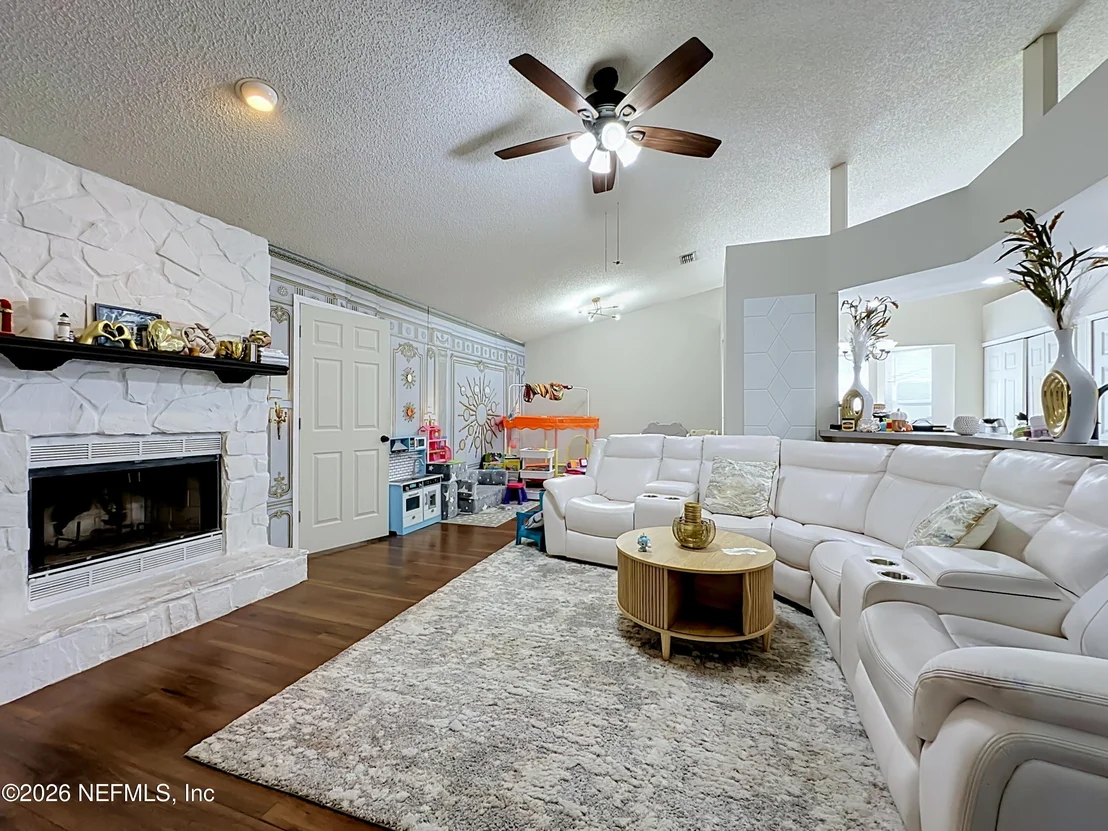 Photo of 3346 DEERFIELD POINTE Drive