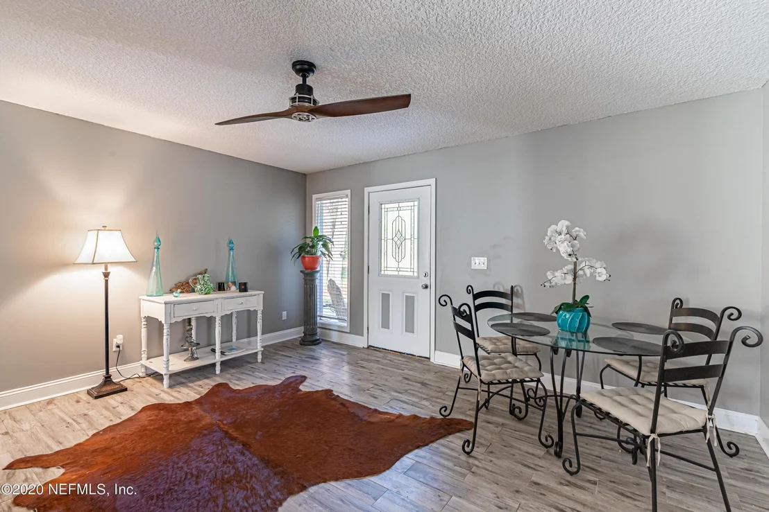 Photo of 4147 SAUNDERS Drive