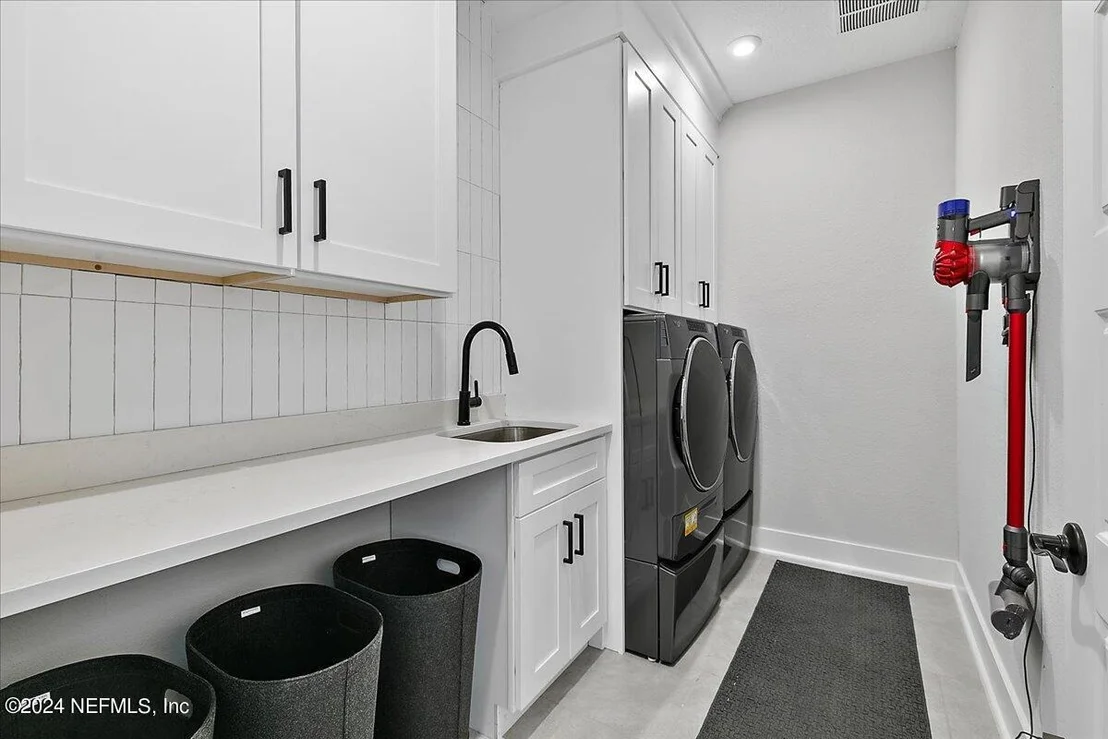 Photo of 140 PINE FOREST Court