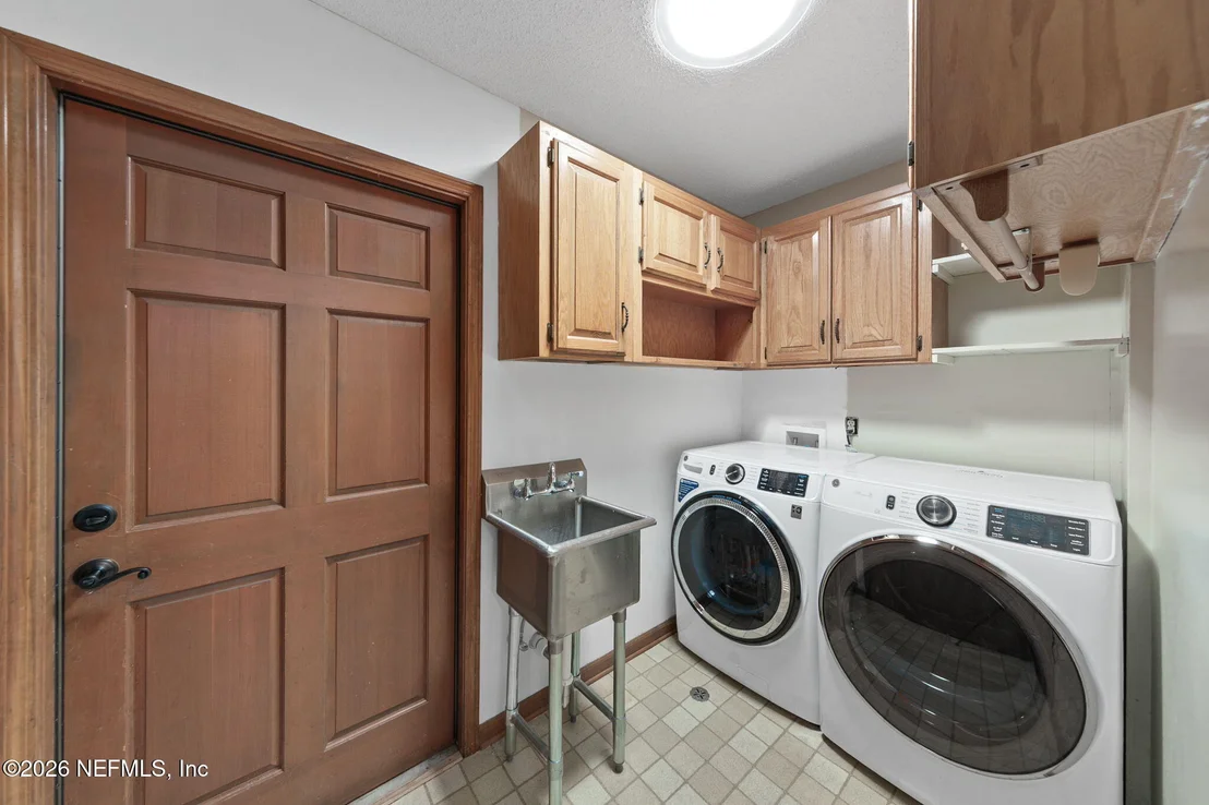 Photo of 11548 BASKERVILLE Road