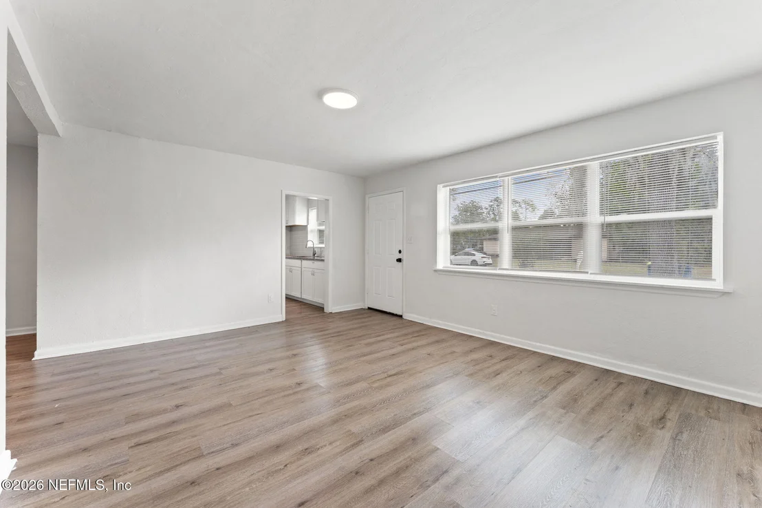 Photo of 10336 PINEHURST Drive
