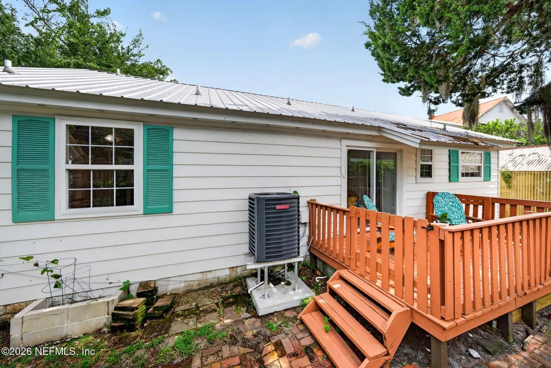 Photo of 18 OCEAN Avenue
